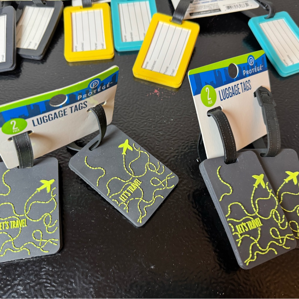 of Protege Let's Travel Mini Luggage Tags.